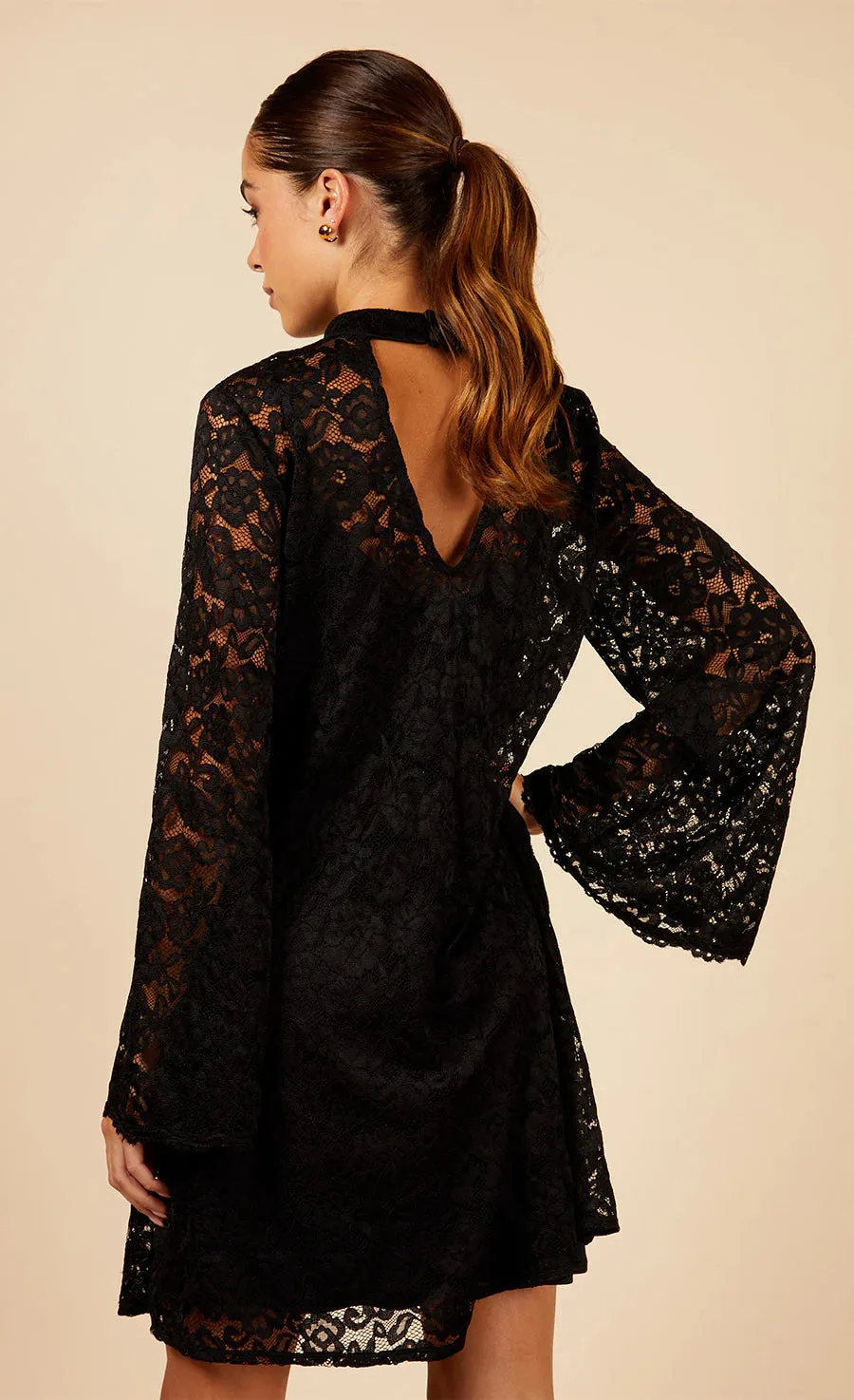 KEELIN LACE MINI DRESS (BLACK)
